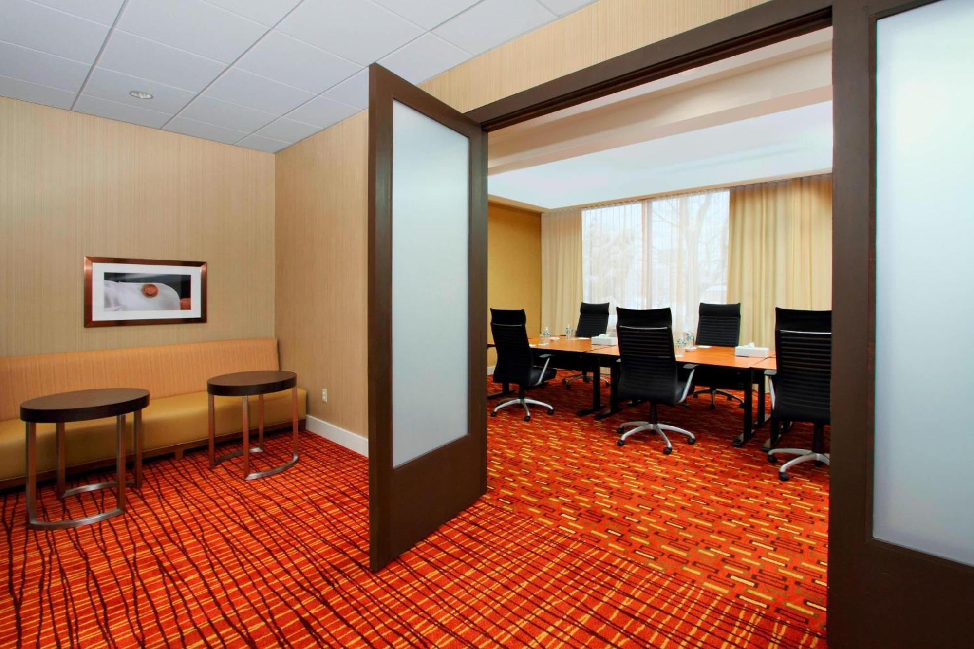 Courtyard By Marriott Lyndhurst/Meadowlands Eksteriør billede